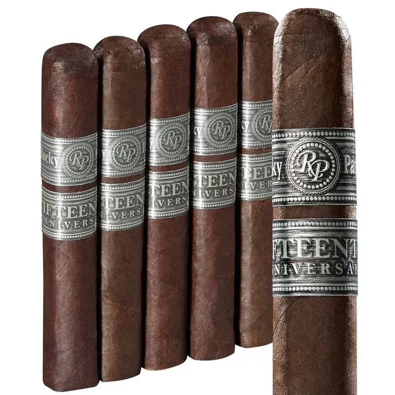 Rocky Patel 15th Anniversary Robusto (5.5"x50) Pack of 5